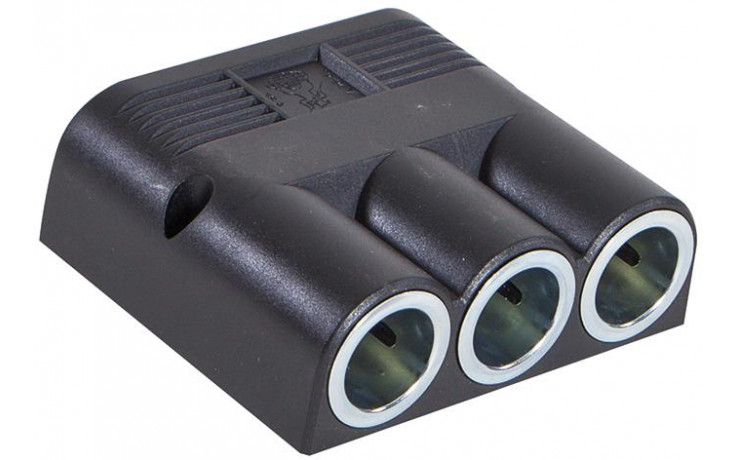 RECA MAXMOBIL Aufbau-Dreifachsteckdose, 12-24 V / 20A, Durchmesser 21 mm für Universalstecker, mit Flachsteckeranschluss, ohne Schutzdeckel XASD 3