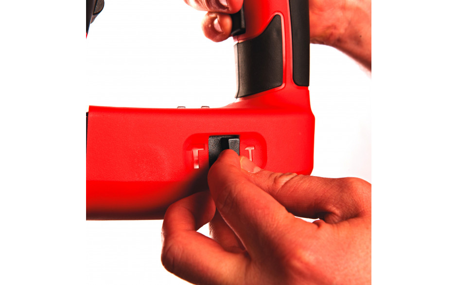 K750S <SDS-M> SDS-MAX KOMBIHAMMER