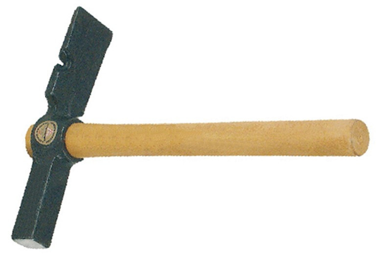 Maurerhammer, mit Eschenstiel und Nagelschlitz, Gewicht 500 g